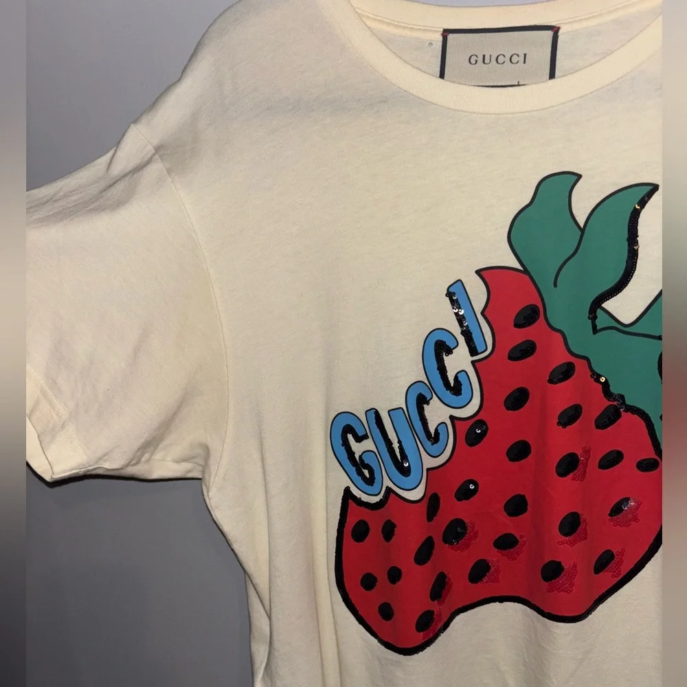🍓Gucci Strawberry Sequin Cream Short Sleeve Shirt